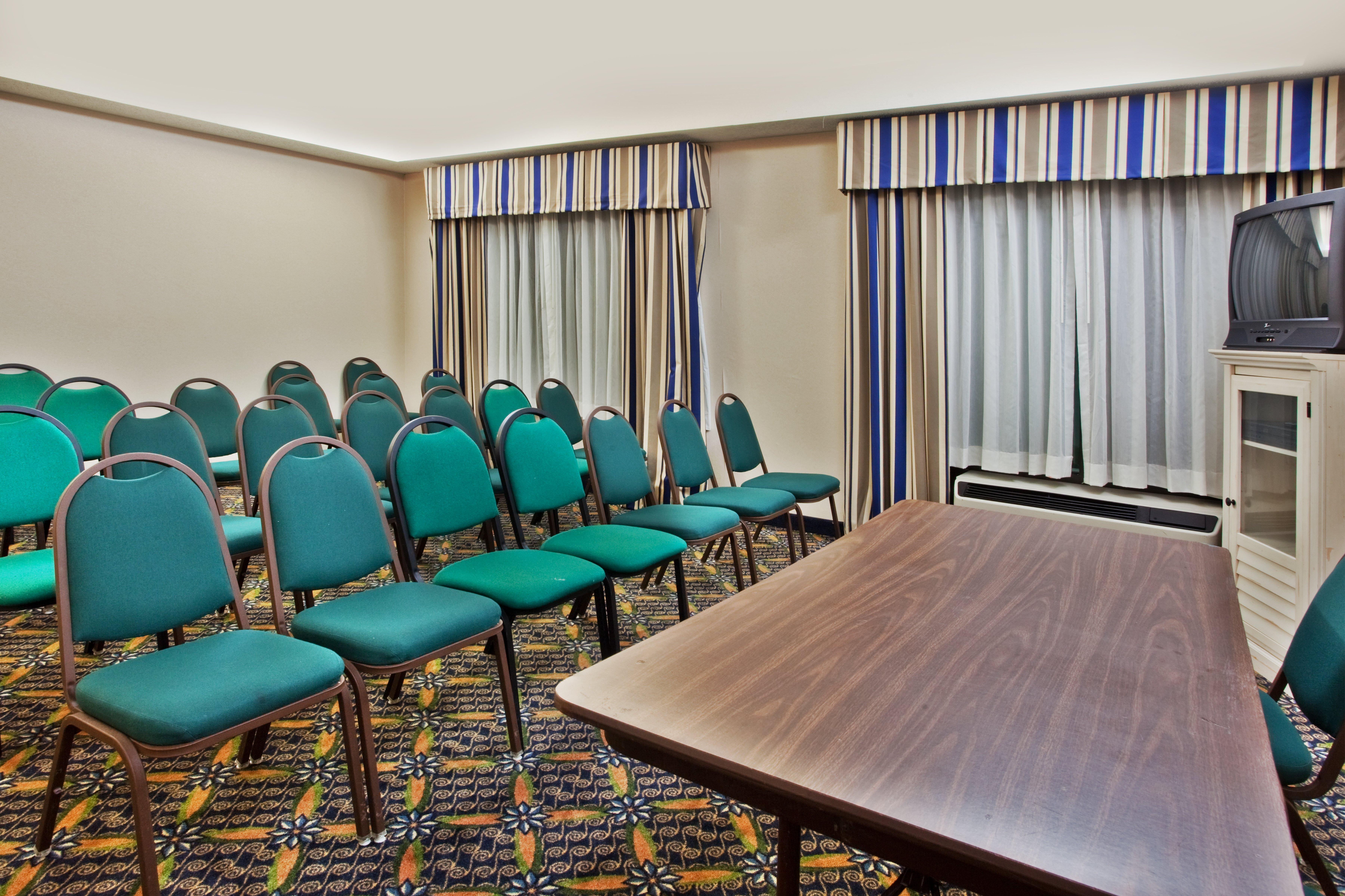 Holiday Inn Express Hotel & Suites Lawrenceville By Ihg Luaran gambar