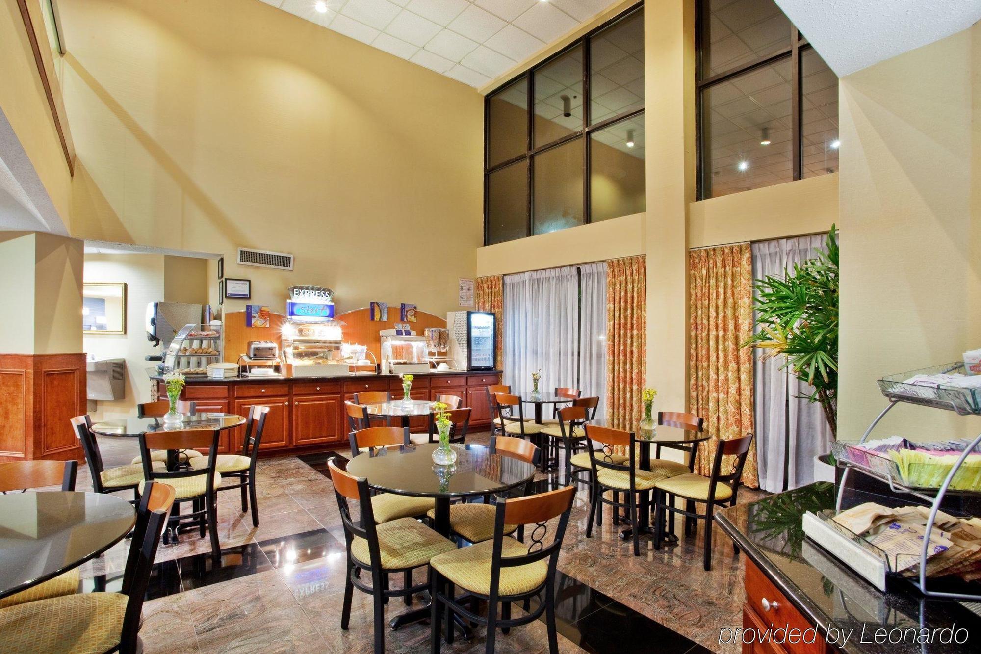 Holiday Inn Express Hotel & Suites Lawrenceville By Ihg Luaran gambar