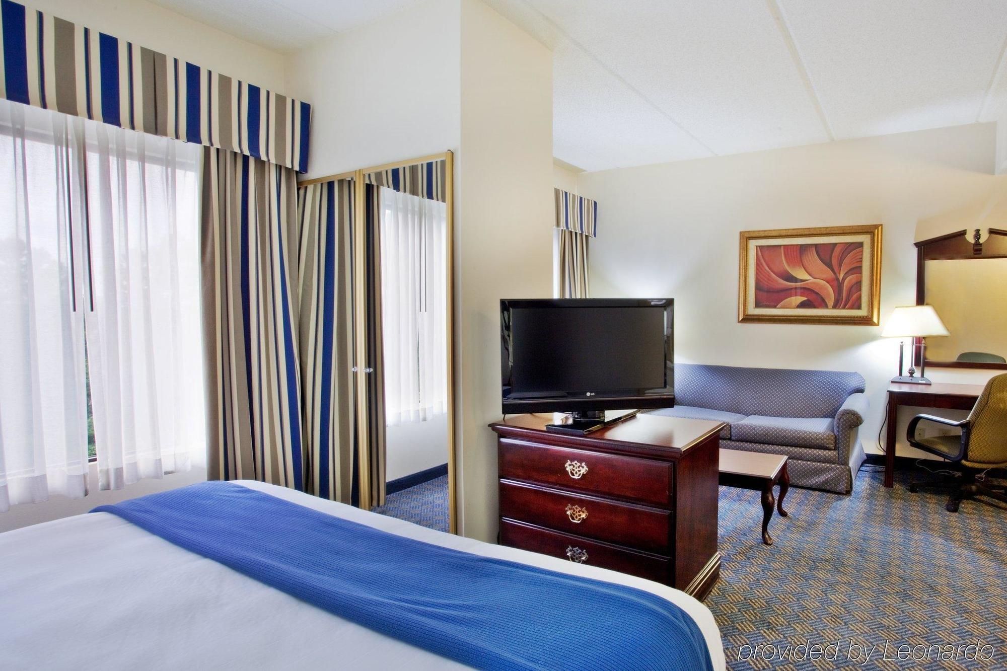 Holiday Inn Express Hotel & Suites Lawrenceville By Ihg Luaran gambar