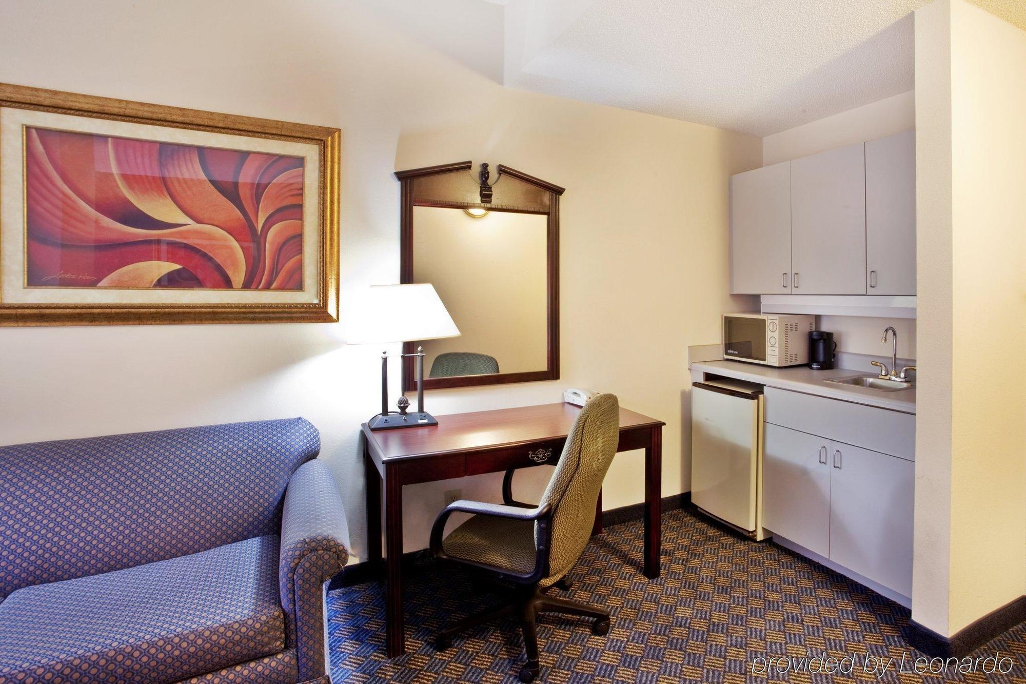 Holiday Inn Express Hotel & Suites Lawrenceville By Ihg Luaran gambar