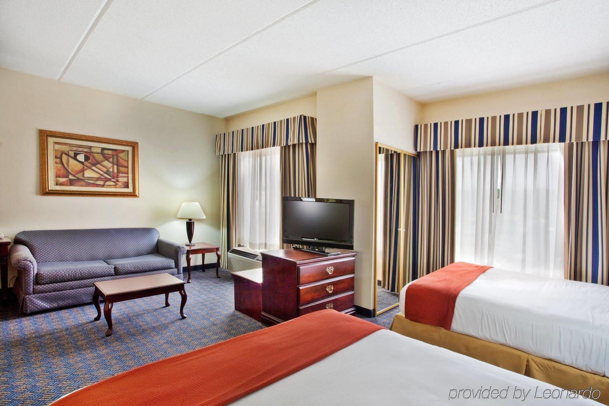 Holiday Inn Express Hotel & Suites Lawrenceville By Ihg Luaran gambar